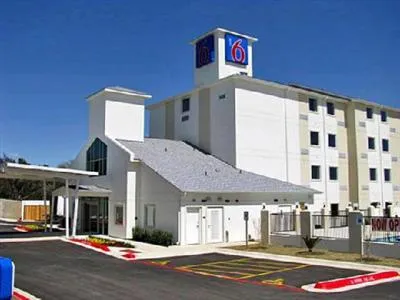 Motel 6 Marble Falls