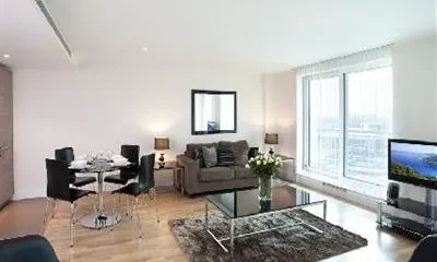 SACO Apartments St George Wharf London