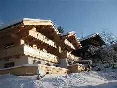 Enthofer Chalets Alpbach