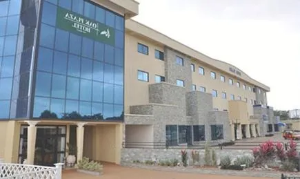 Oak Plaza East Airport Hotel