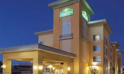 La Quinta Inn & Suites Denver Gateway Park