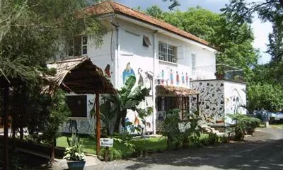 Le Jacaranda Hotel