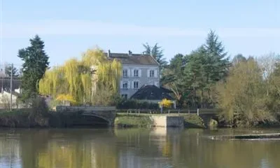 Le Moulin Du Port Bed & Breakfast Saint-Georges-sur-Cher