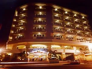 Grand Dame Hotel