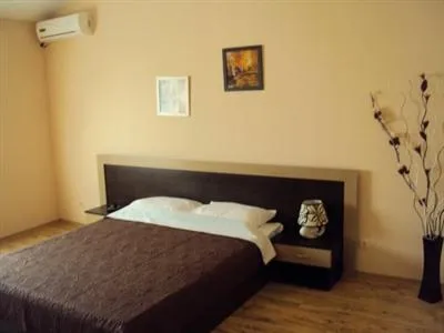 Hostel Brestnik