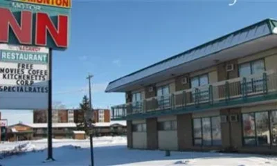 West Edmonton Motor Inn