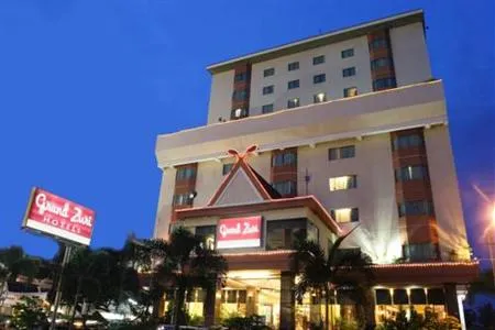 Grand Zuri Pekanbaru Hotel