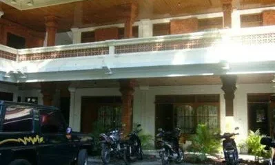 Bali Senia Hotel