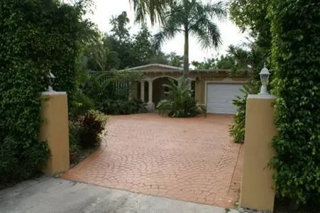 European Guest House North of Miami Shores