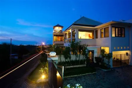 Villa Sky House