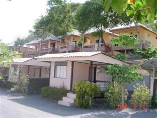 Wang Hin Bungalow and Villas