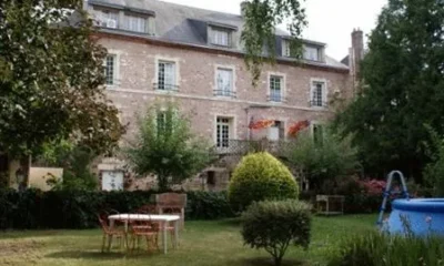 Auberge De L'Abbaye Thiron Gardais