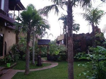 Kubu Sari Villa