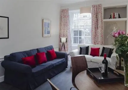 Northumberland Street Apartment