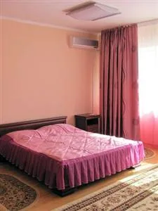 Azamat Hotel