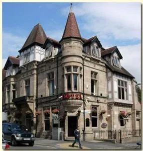 The Cromwell Hotel