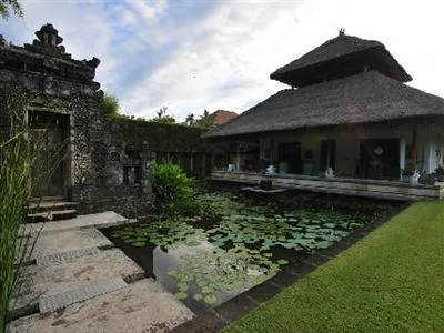 Villa Wantilan Putih