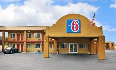 Motel 6 Visalia