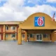 Motel 6 Visalia