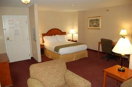 Holiday Inn Express Hotel & Suites White River Junction