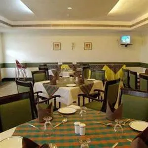 Marickar Hotel & Suites-Nedumbassery