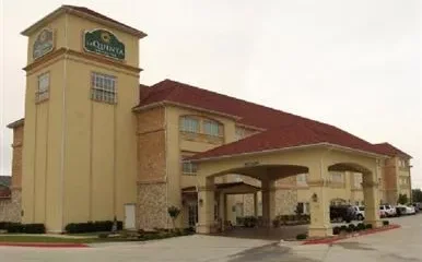 La Quinta Inn & Suites Garland Harbor Point