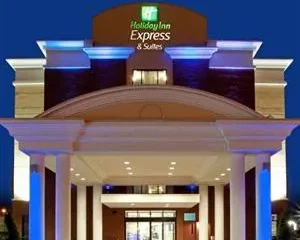 Holiday Inn Express Hotel & Suites Norfolk International Airport