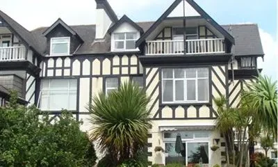 Tudor Court Bed & Breakfast Falmouth