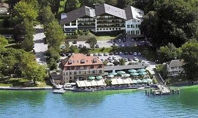 Schloss Berg Hotel