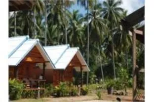 Lanta New Coconut Bungalow