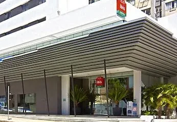 Ibis Curitiba Shopping Hotel