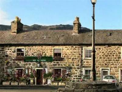 The Golden Fleece Inn