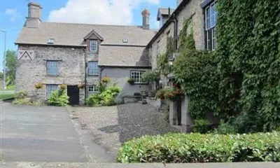 The Three Cocks Coaching Inn