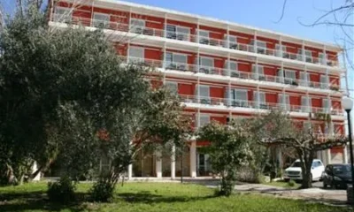 Hotel Letrina