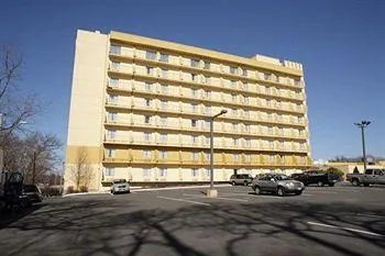 La Quinta Inn & Suites Stamford