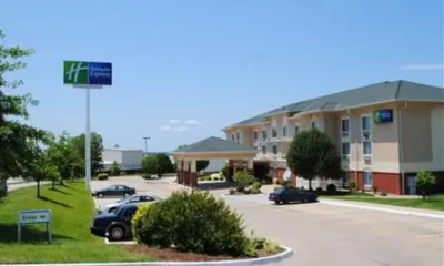 Holiday Inn Express Boonville