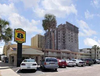 Super 8 Myrtle Beach/Ocean Front