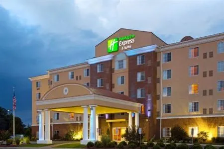 Holiday Inn Express Hotel & Suites Petersburg