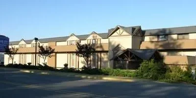 Anchor Inn & Suites