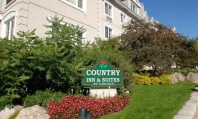 Country Inn & Suites Mont Tremblant