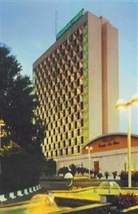 Esteglal East Wing Hotel Tehran