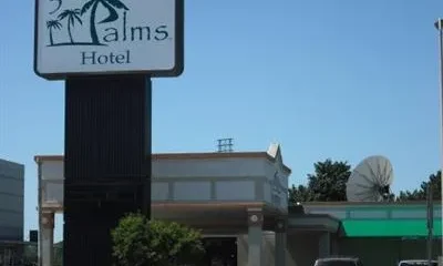 3 Palms Inn & Suites