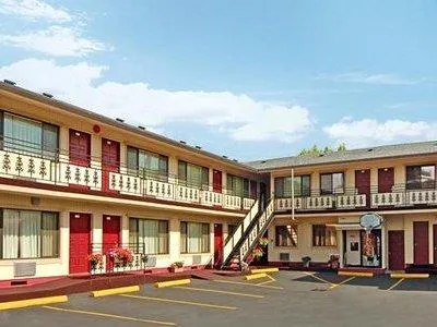 Econo Lodge Convention Center