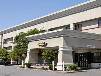 Baymont Inn & Suites Roseville (Michigan)