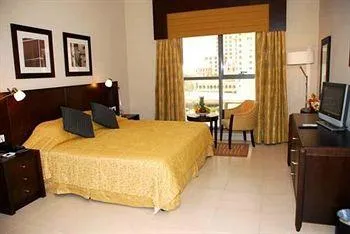 Golden Tulip Suites Dubai