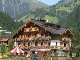 Ferienhotel Alpenhof Aurach bei Kitzbuhel