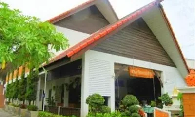 Lanna Thai Guesthouse Chiang Mai