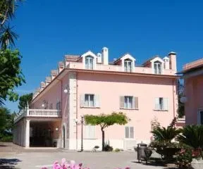 Hotel Villa Antica Eboli