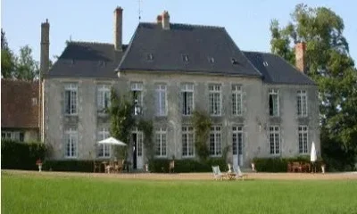 Chateau de Sarceaux