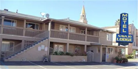 Navajo Lodge